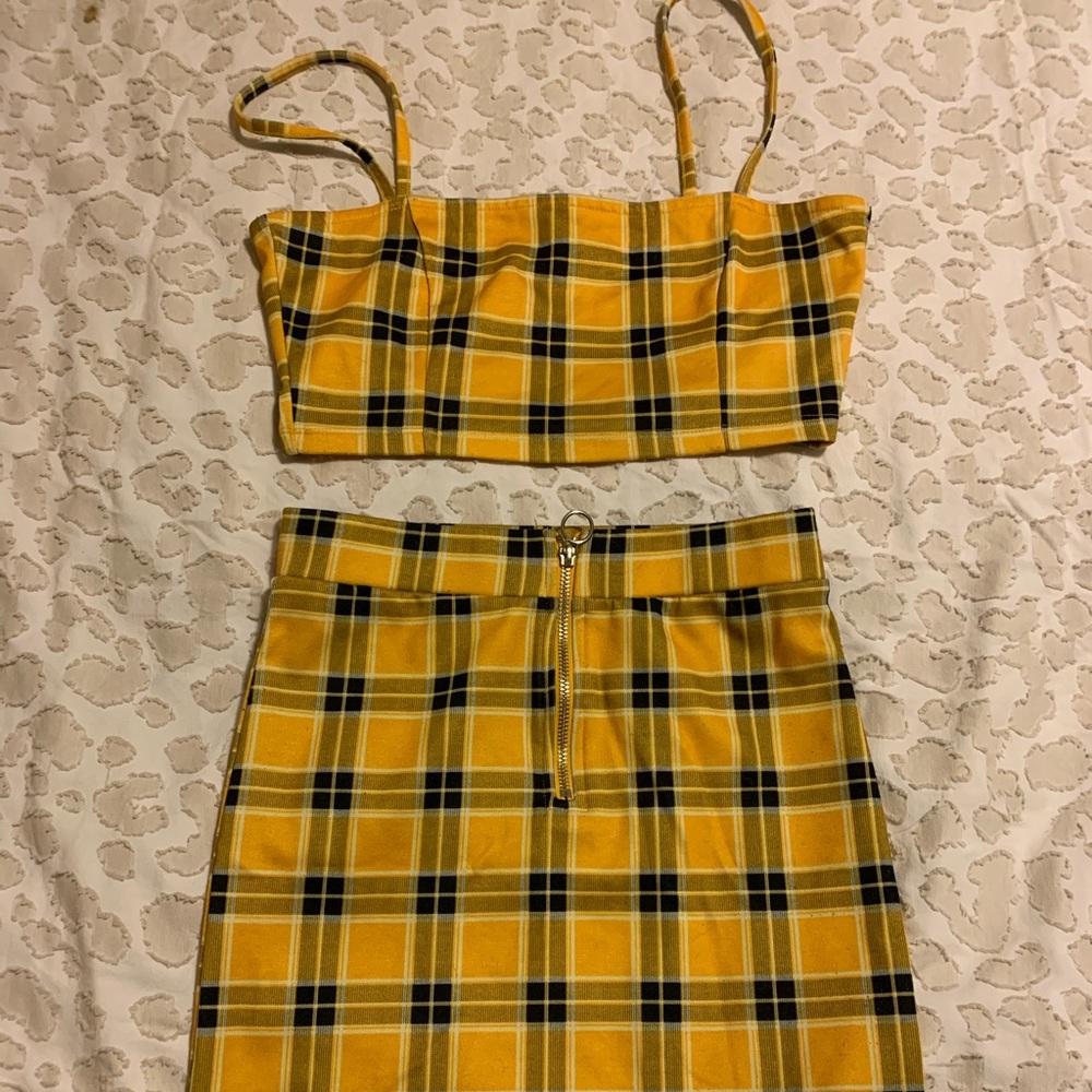 Two piece set
